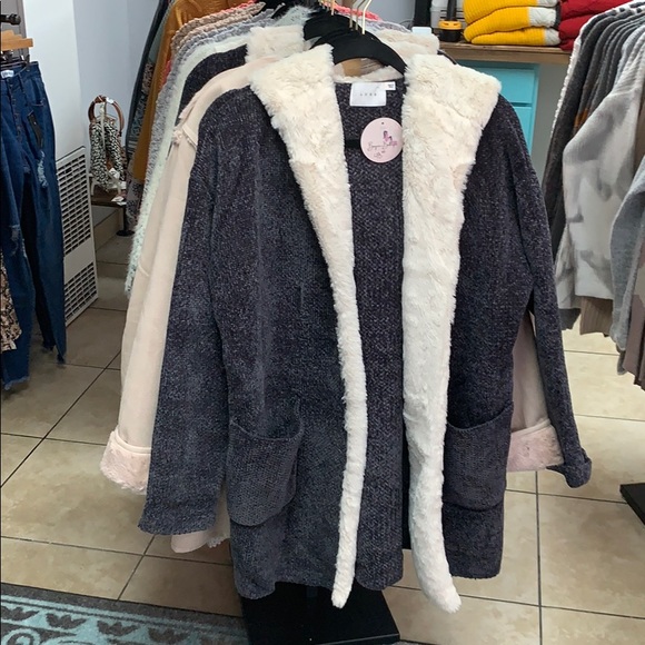 Chenille Vegan Fur Coat - Picture 5 of 6